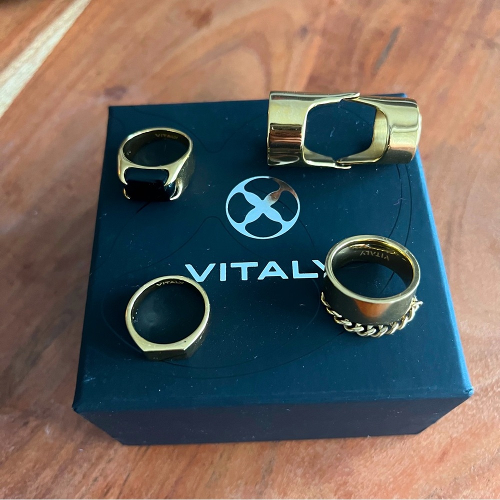 Vitaly Design Gold Ring Bundle Size 6